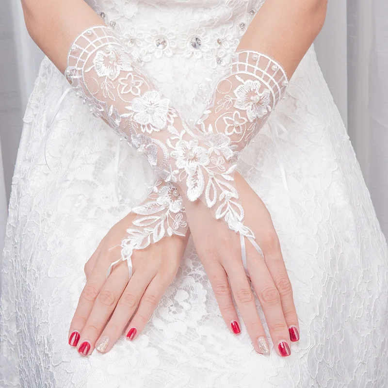 Neue Ankunft Kurze Hochzeit handschuhe Gants de femmes Guantes de mujer Günstige hochzeit accessoire mariage Sheer handschuhe