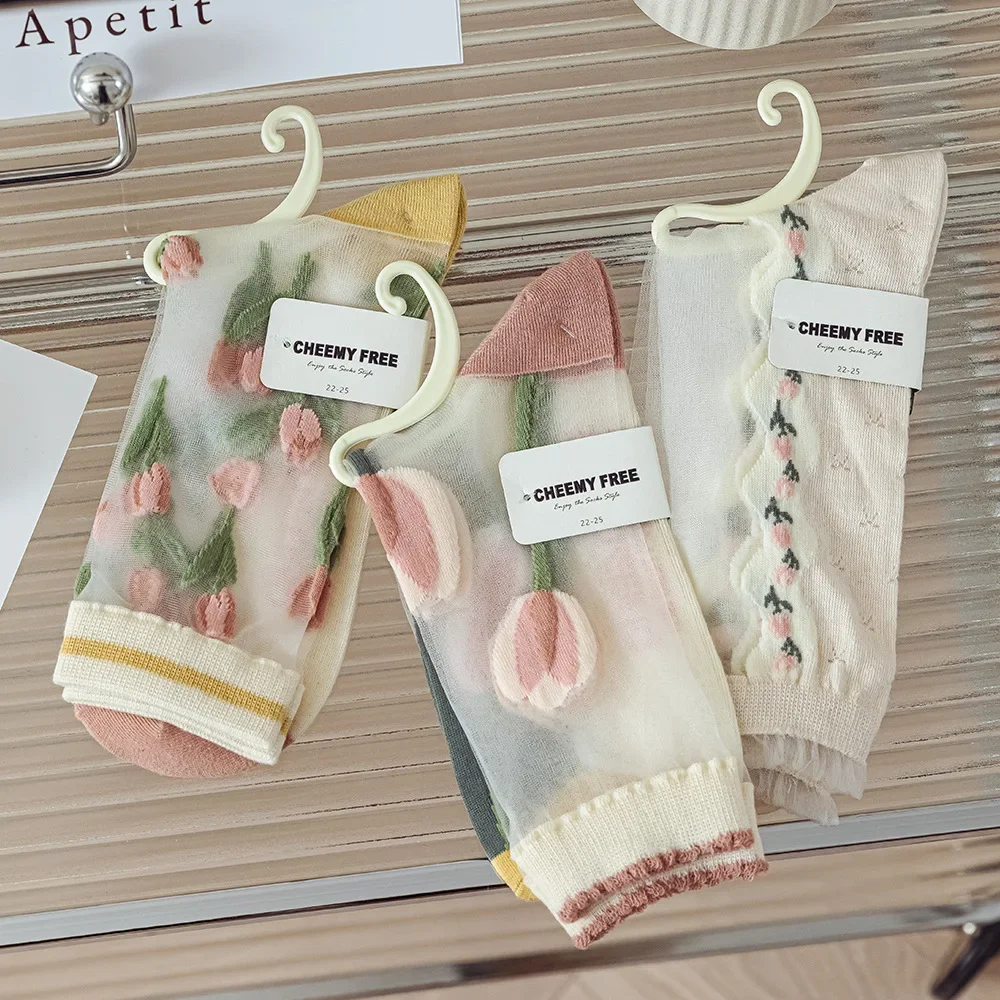 Letnie dziewczyny Jk Ultra-cienka bawełna codzienne przezroczyste skarpetki, modne kwiatowe malowanie przezroczyste koronkowe designerskie szklane skarpetki do połowy łydki