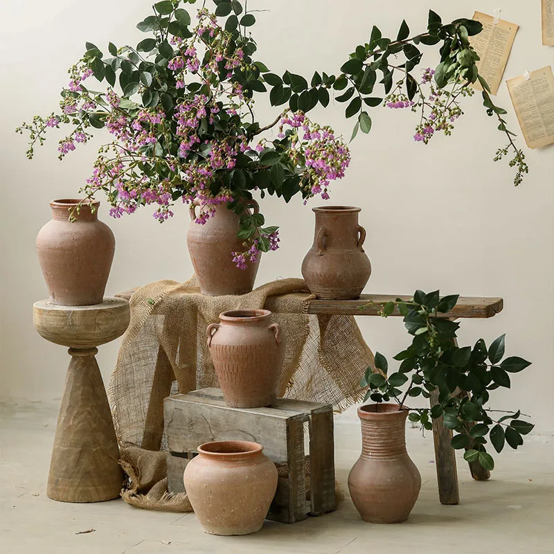 Handmade binaural red clay jar ceramic vase, retro coarse flower ornament in the living room, flower arrangement decorative vase