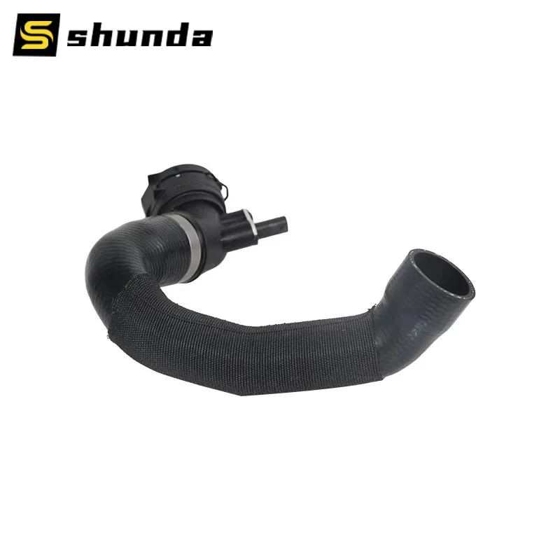 

4M0122055CR Car Parts Engine Cooling Water Pipe for Audi Q7 Q8 2016-2027 VW Touareg 2018-2027