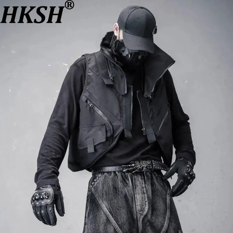 HKSH Spring Summer New Men Dark Heavy Patchwork Turtleneck Tactical Vest Safari Style Pockets Zippers Outdoor Waistcoat HK16526