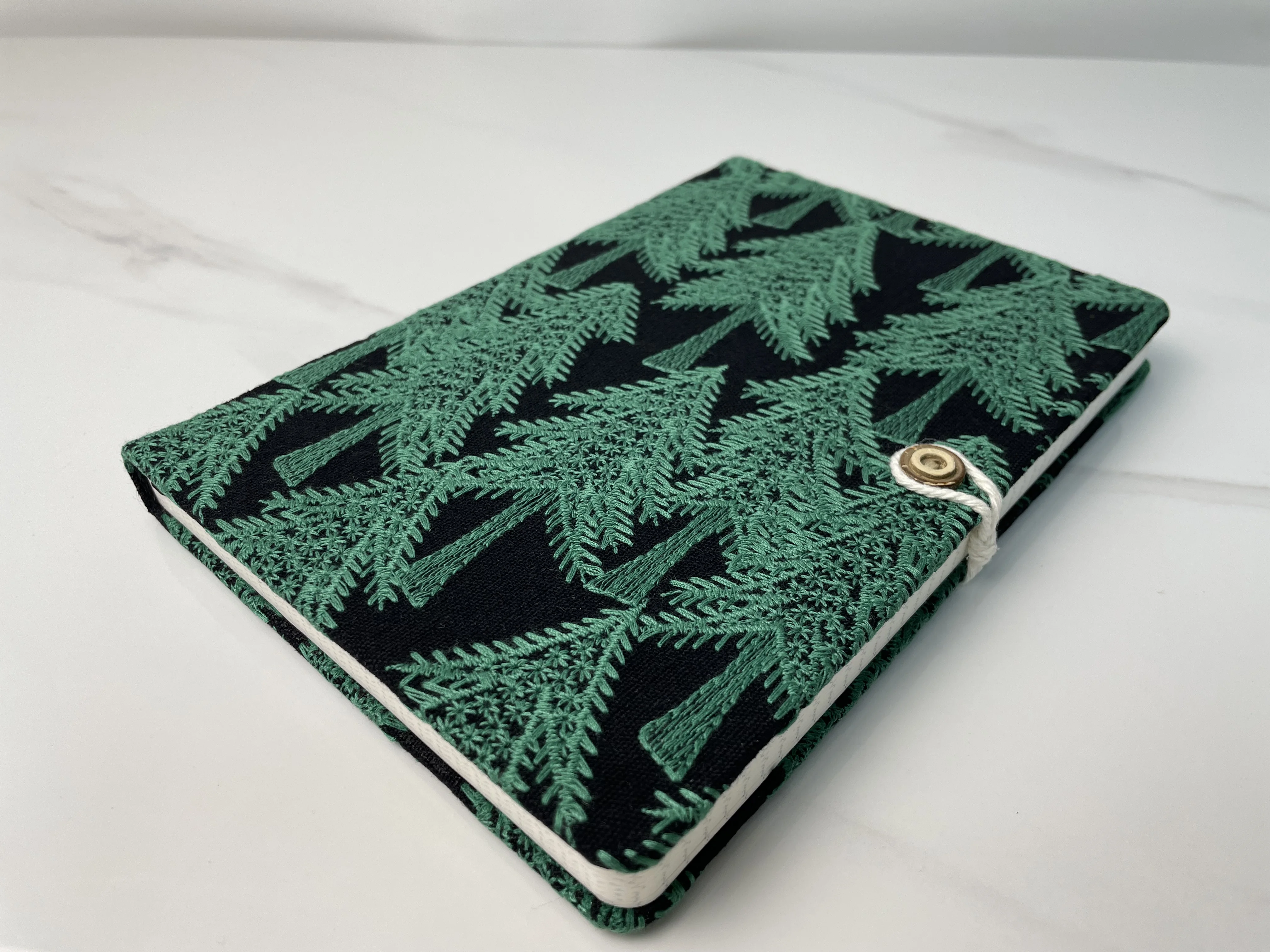 

Блокнот с тканевой вышивкой A5-дизайн с черным лесом, пустые, на подкладке и сетчатые страницы для заметок, дневника и рисования