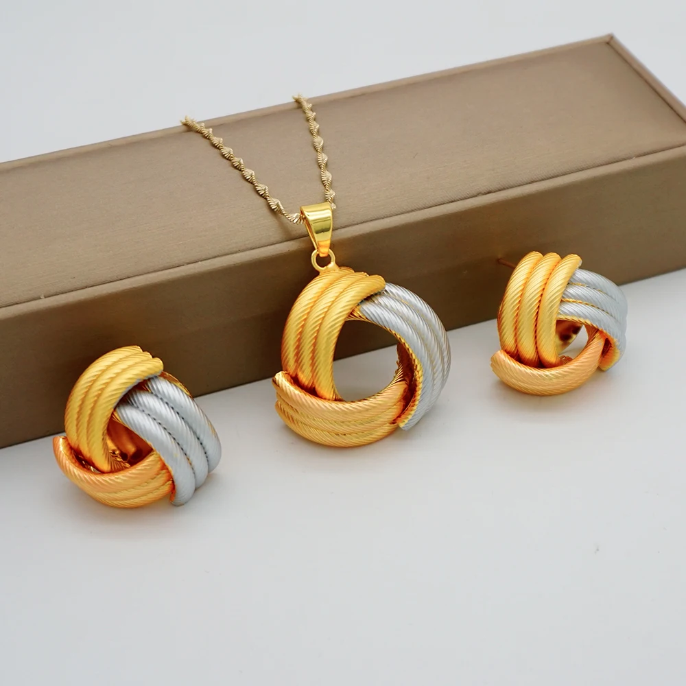 Women's Gold Color Necklace Set with Stud Earrings, Lightweight
