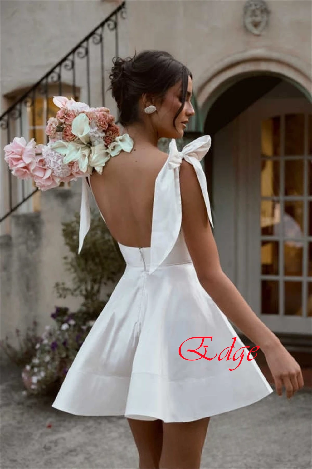 Sukienka wieczorowa z białego satyny na zamówienie, elegancka, z kwadratowym dekoltem, krótkimi rękawkami, sukienka na studniówkę, formalna, z trenem typu court, zapinana na zamek z tyłu, sukienka koktajlowa.