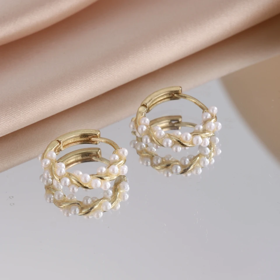 ZAKOL Stylish Imitation Pearl Circel Earring Small Gold Color Hoop Earrings For Women French Elegant Jewelry Chirsmas Gift