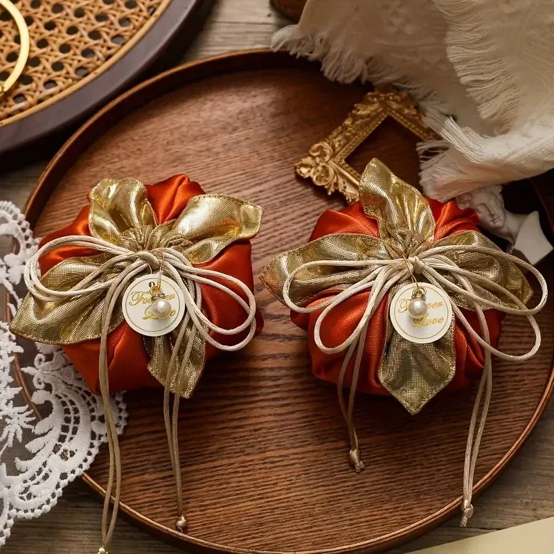 10 قطعة أكياس تغليف الحلوى المحمولة النمط الصيني ضوء الفاخرة المخملية حقيبة التخزين الإبداعية القماش الرباط حقيبة الزفاف