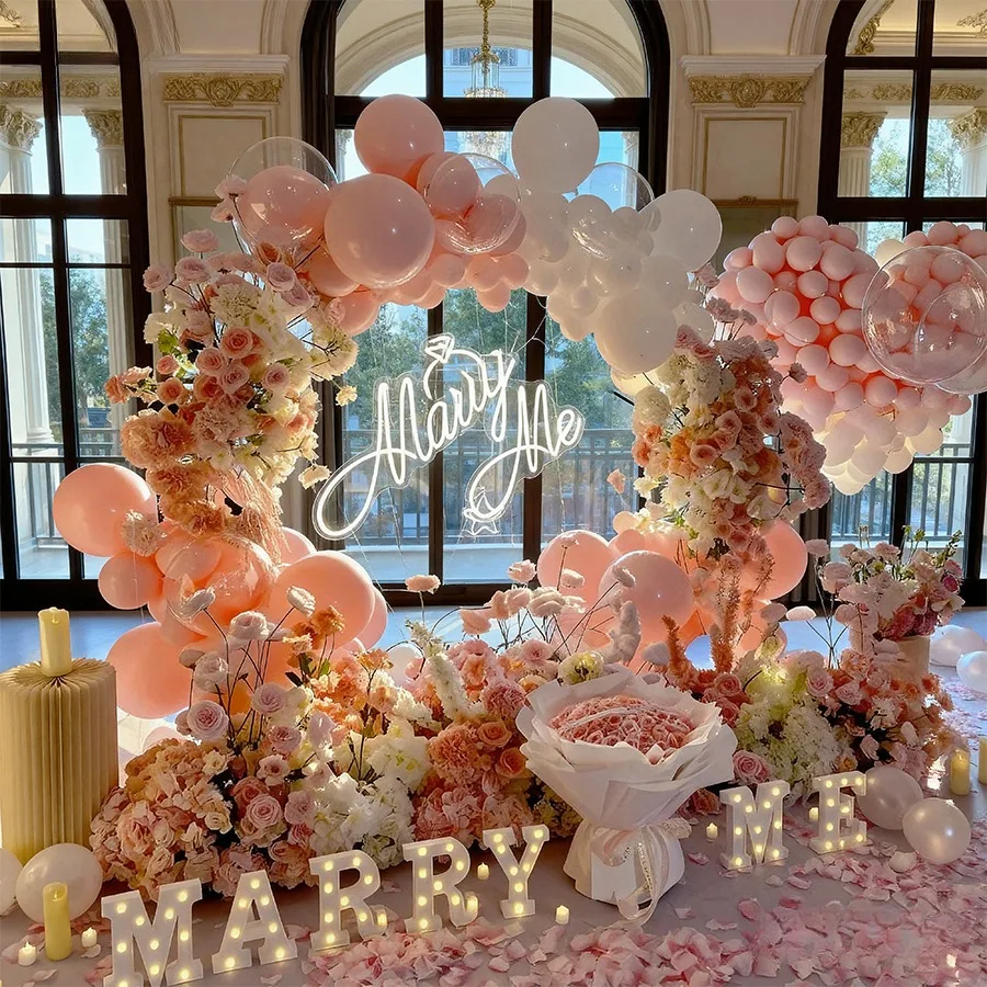 مجموعة تزيين الزفاف بالونين وردي وأبيض مكونة من 123 قطعة، بالونات شفافة باللونين الوردي والأبيض، مثالية لتزيين مكان المقتراح، وديكور مكان الزفاف، وأعياد الميلاد، وديكور حفلات استقبال المولود الجديد