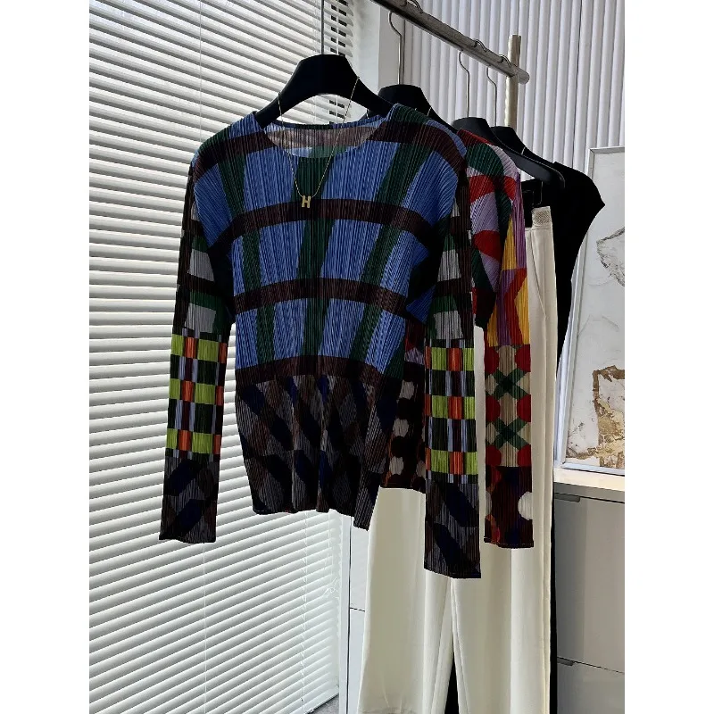 

Плиссированная футболка Miyake с стильным сетчатым принтом и цветовыми блоками, с круглым вырезом – Новая осенняя элегантная повседневная свободная плиссированная блузка