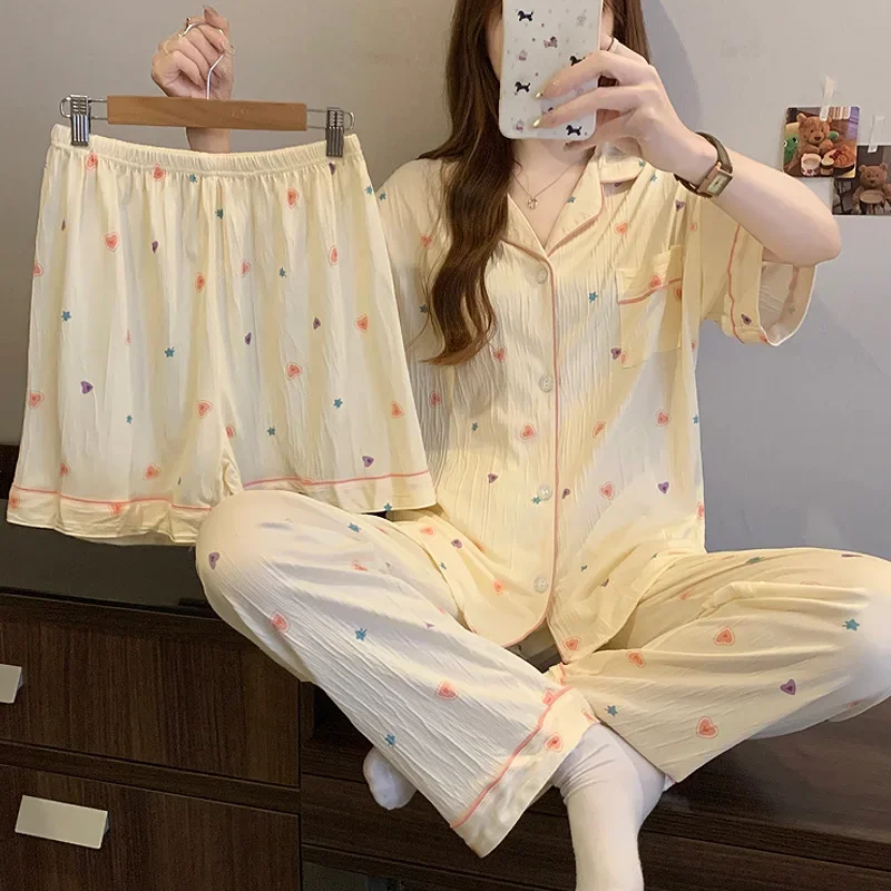 Cute Korean-Style Wrinkled Fabric Pajamas for Women, Summer Sweet Homewear, Short-Sleeve Three-Piece Set with Hearts and Stars