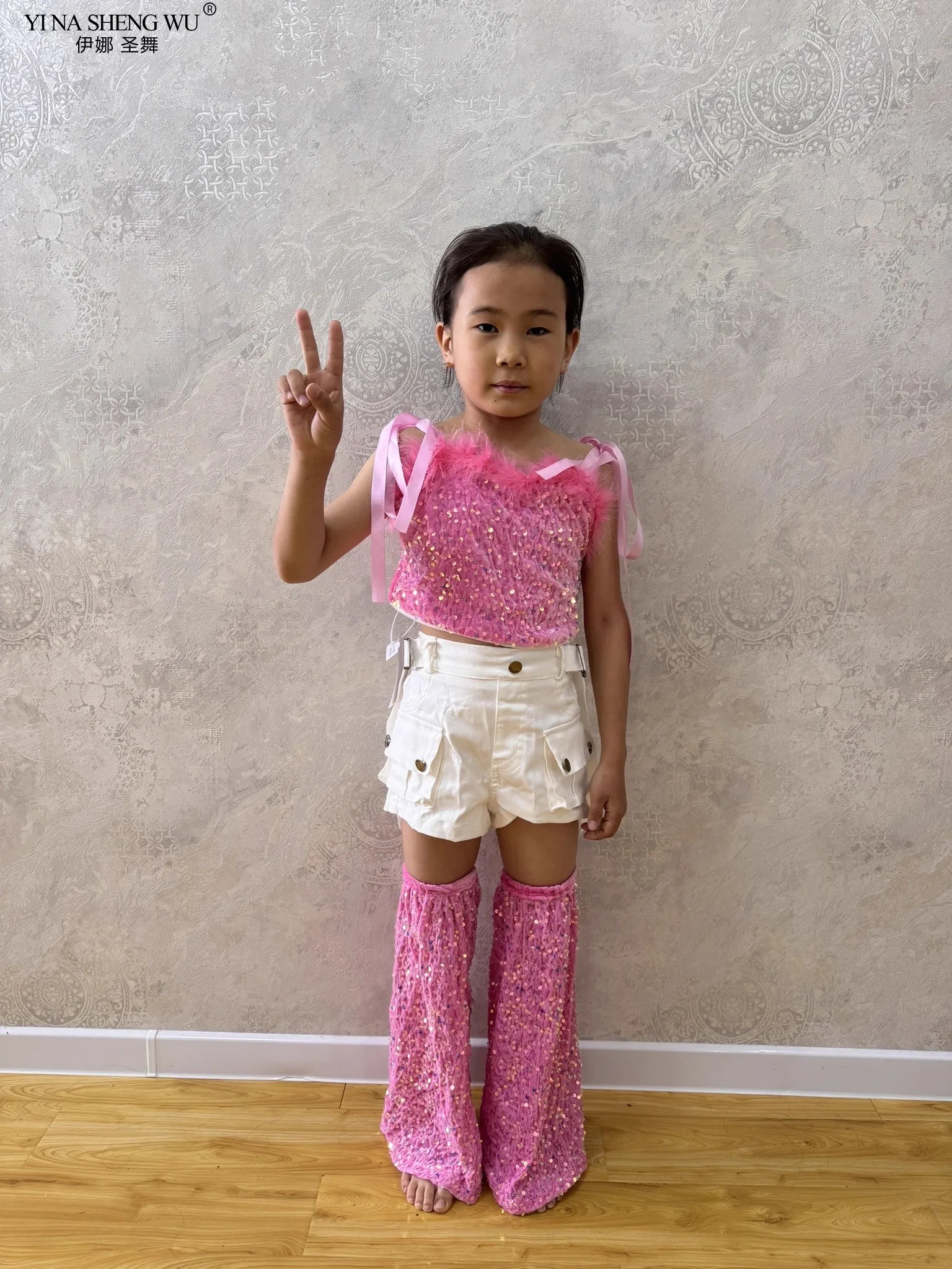 Costume da jazz con paillettes rosa Vestito da palcoscenico per ragazze Hip Hop Pantaloncini bianchi neri Kpop Kid Glitter Abiti di moda Vestito da spettacolo di danza