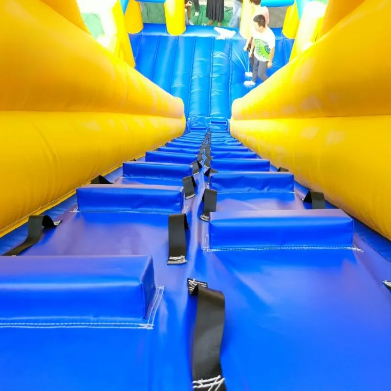 Toboggan gonflable géant