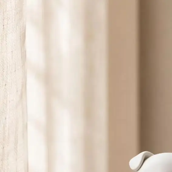 Polished 3d Printed Figure 3d Printed Pig Sculpture 3d Printed Pig Figurine Cute Small Pig Statue Holding Flower for Home