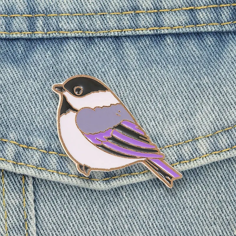 Cute Chickadee Bird Badge Retro Cartoon Animal Enamel Pins Purple Wing Titmouse Brooch Accessories for Coat Bag Decor
