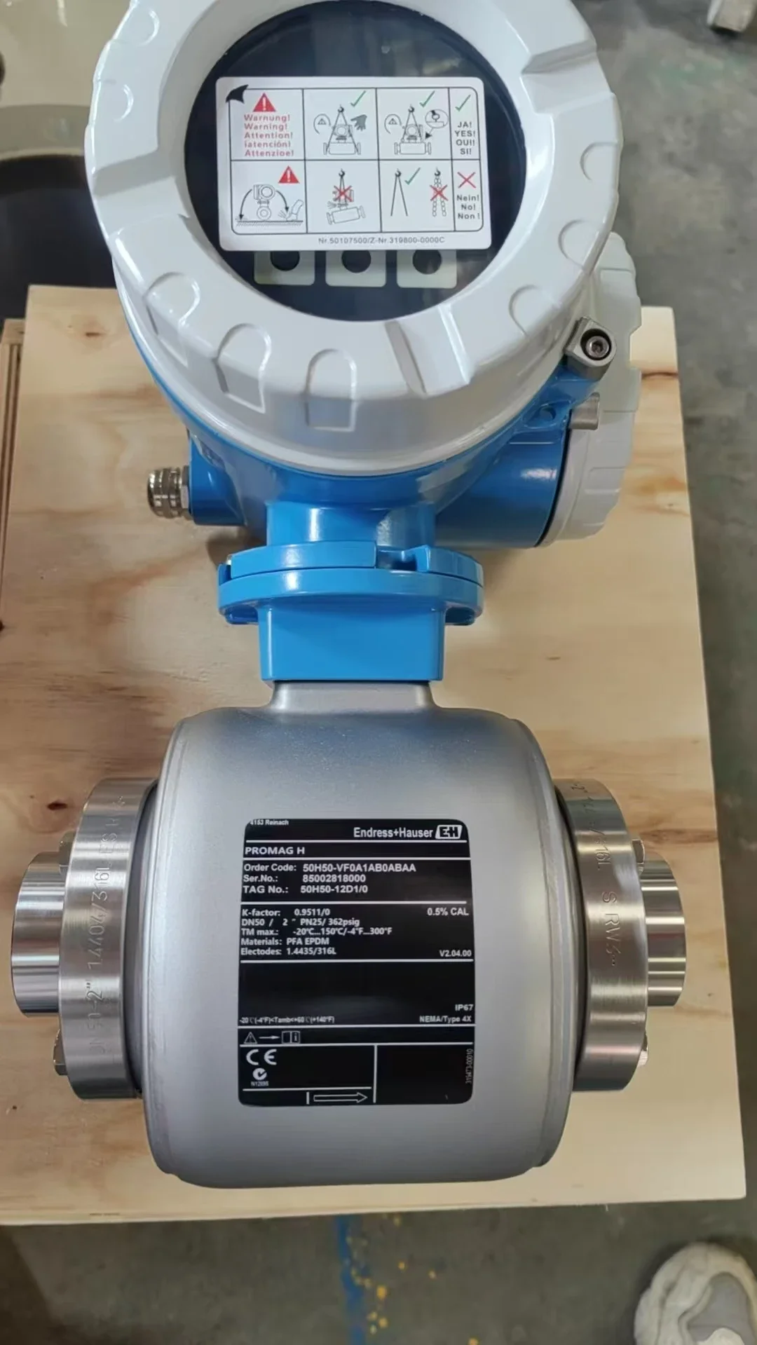 NEW Endress + Hauser 1-/2-channel Transmitter Liquiline CM442