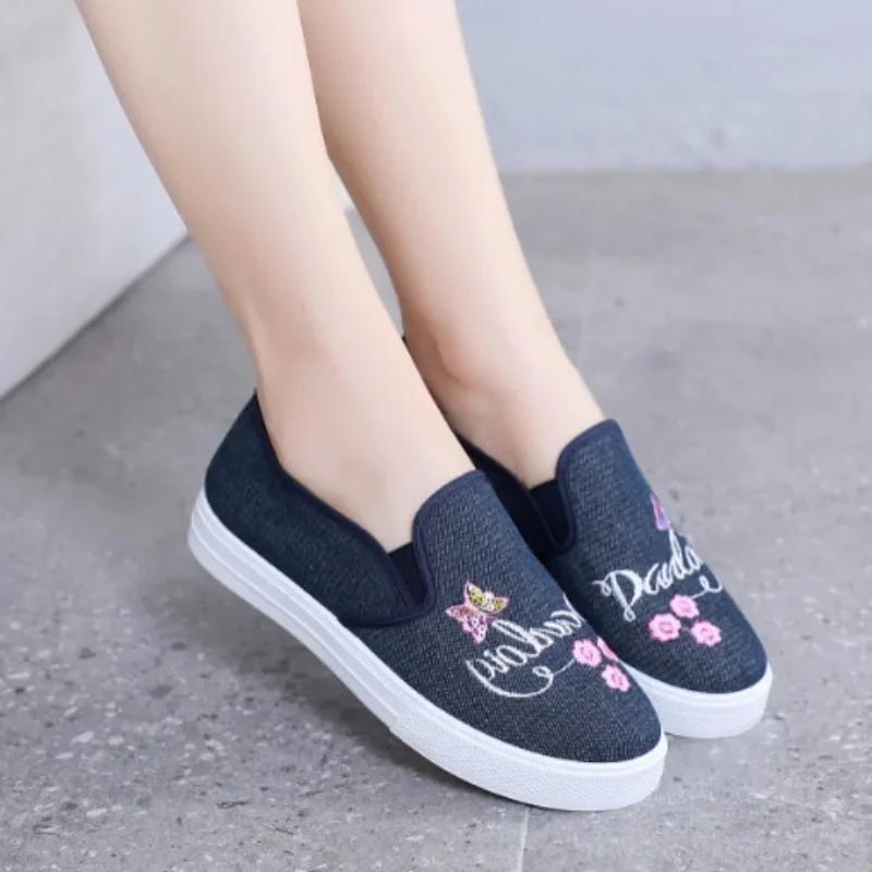

New Arrival 2025 Soft Slip On Women's Shoes 39 Casual In Offer Designer Luxury Cotton Y2k Fashion Light Trends Ladies Footwear