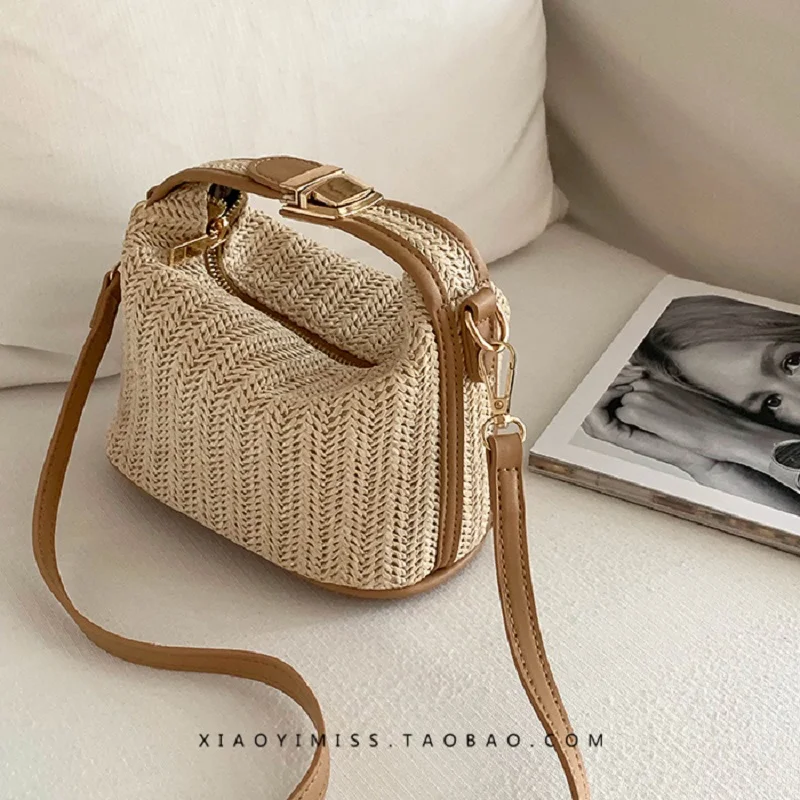 Summer Woman Trendy Shoulder Bag Small Straw Handbag Woven Bucket Crossbody Bag Casual Seaside Beach Bag Gilrs Handle Tote