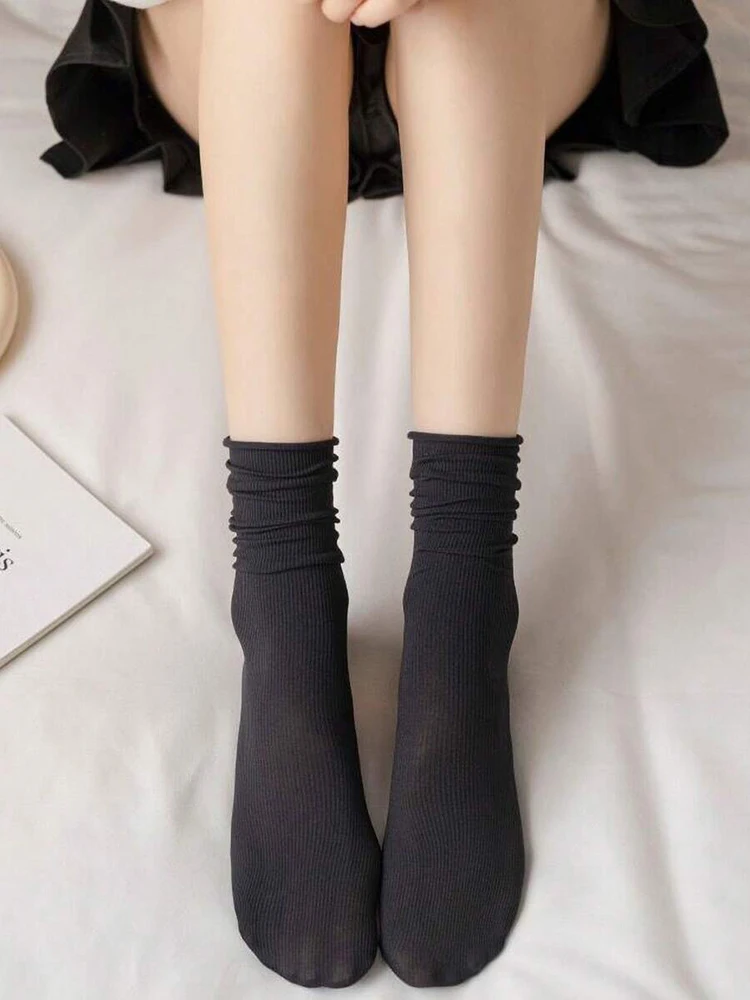 10 Paar mittellange Damensocken, trendige, vielseitige, schwarz-weiße, einfarbige, weiche, bequeme, leichte, atmungsaktive Freizeitsocken – Detail 9