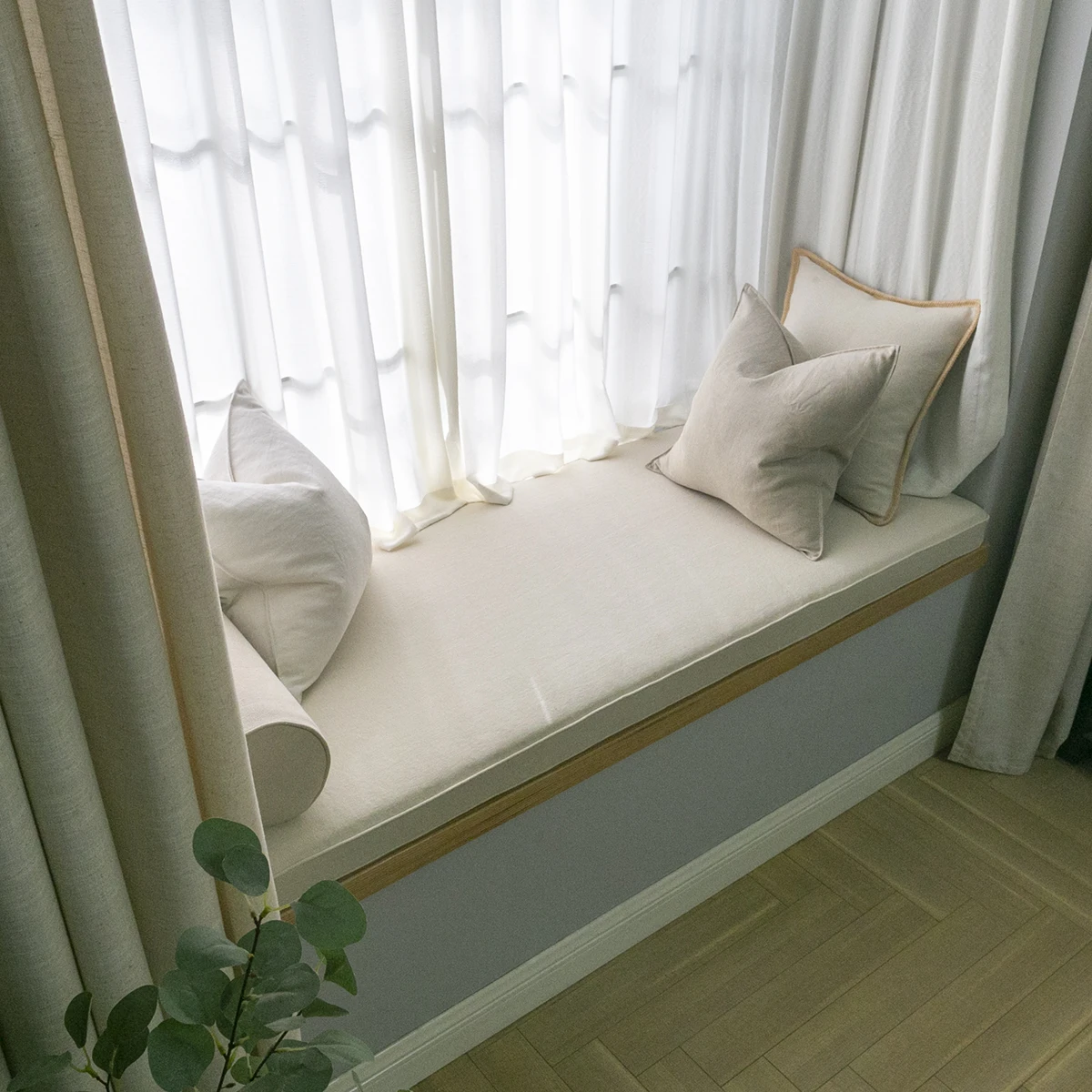 

Beige heavy pure linen, master bedroom bay window mat, thickened high-density sponge, window sill mat