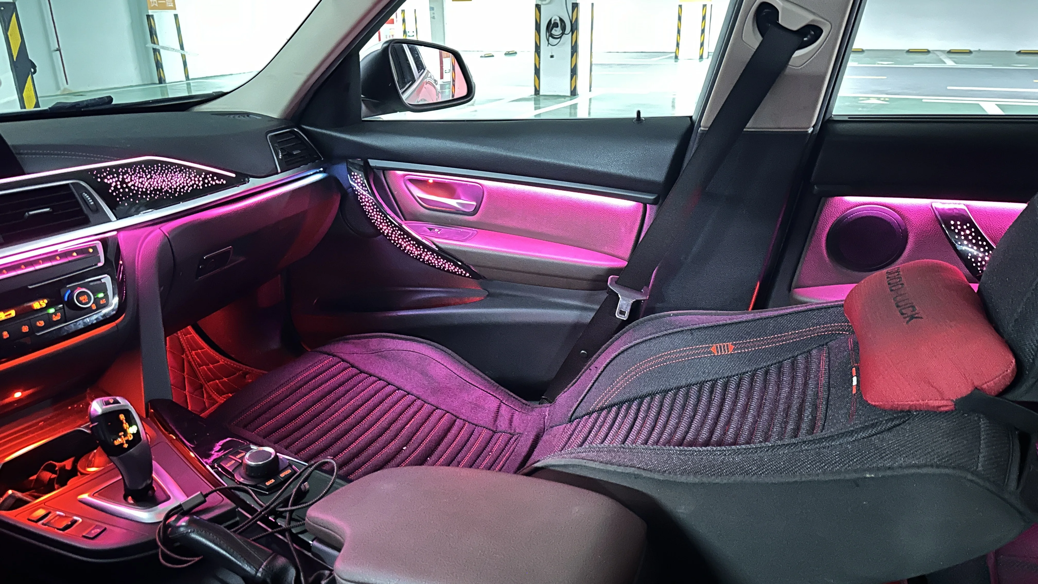 ICarsin 64 Warna Lampu Ambient Dinamis Star Upgrade Kit untuk BMW F30 F34 Seri 3 2014-2019 Aksesoris Pencahayaan LED Interior