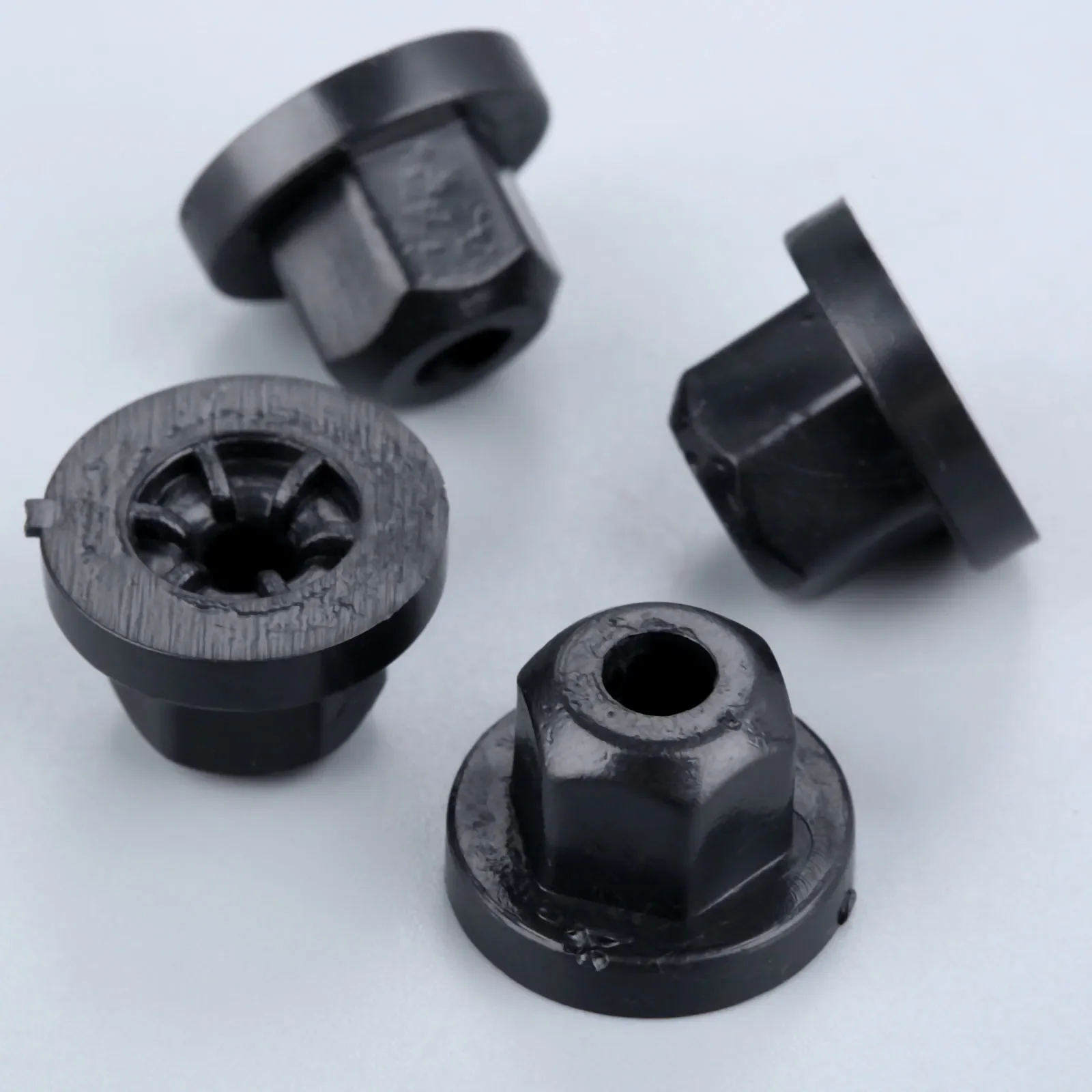 20pcs Exterior Plastic Body Nut Flange Clips for BMW Mercedes 1995-2001 7 Series 738 740 750 5mm Nylon Flange Nut 10mm Hex