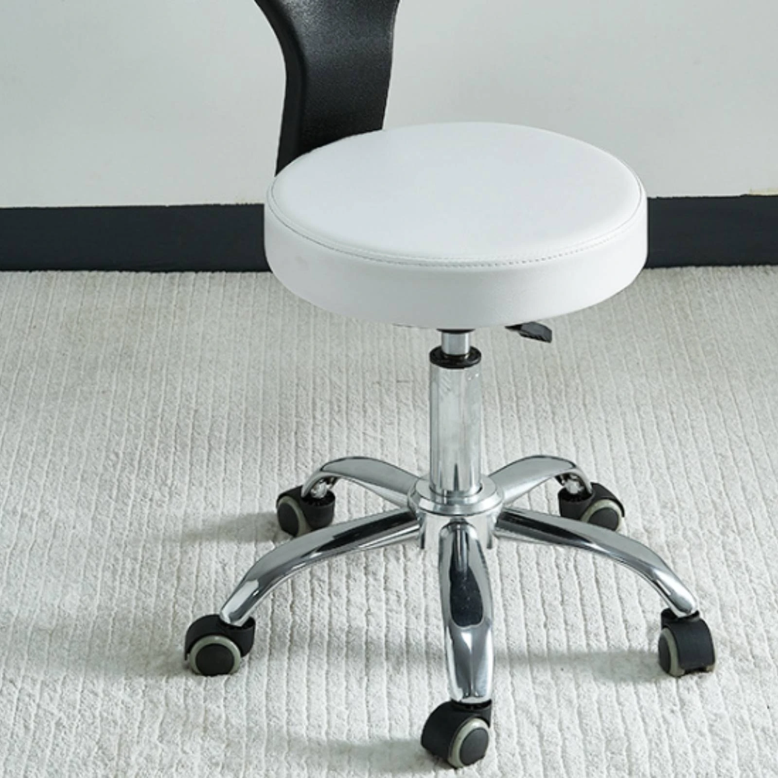 Salon Chair 360 Degree Rotation Rolling Swivel Chair Swivel Rolling Stool 5 Caster Base Adjustable Stool with Wheels Padded Seat