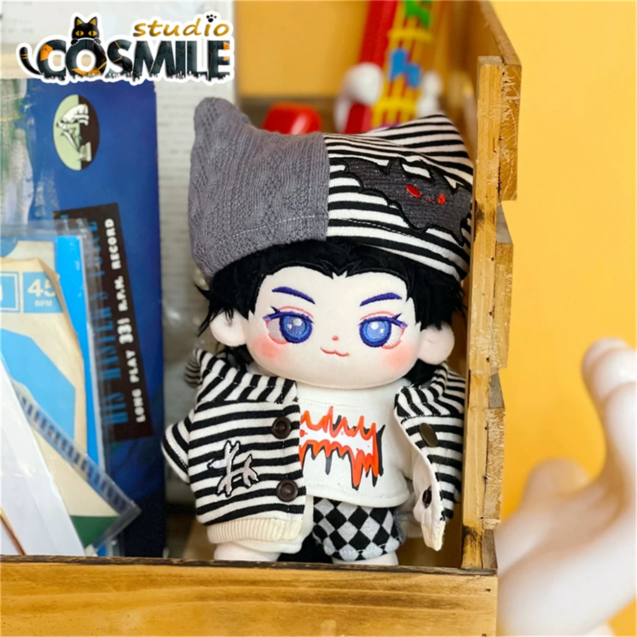 

Love Between Fairy and Devil Star Wang Hedi Cool Guy Stuffed Plushie Plush 20cm Doll Body Toy GG Sa