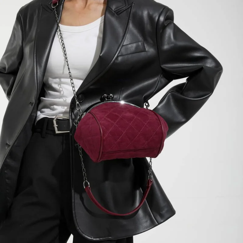 

Large Capacity Gym Bag Waterproof Sports Tote With Shoe Pocket And Mesh Pockets For Men Women