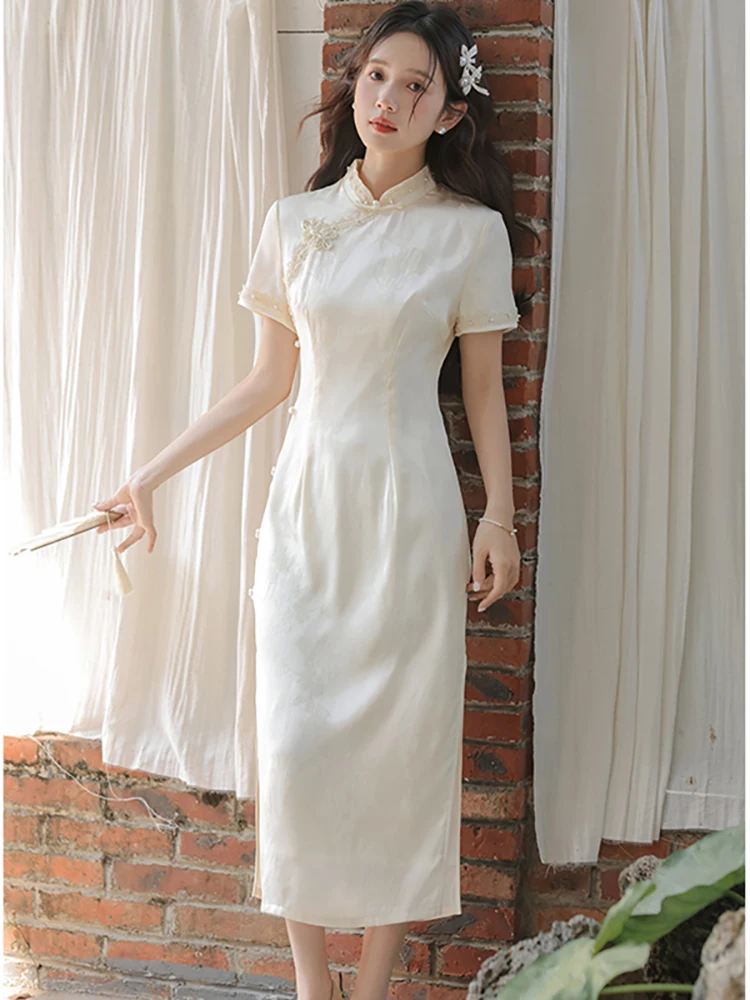 

Summer White Jacquard Chic Beading Short Sleeve Stand Collar Dress Women Vintage Cheongsam Dress 2025 Korean Elegant Party Dress