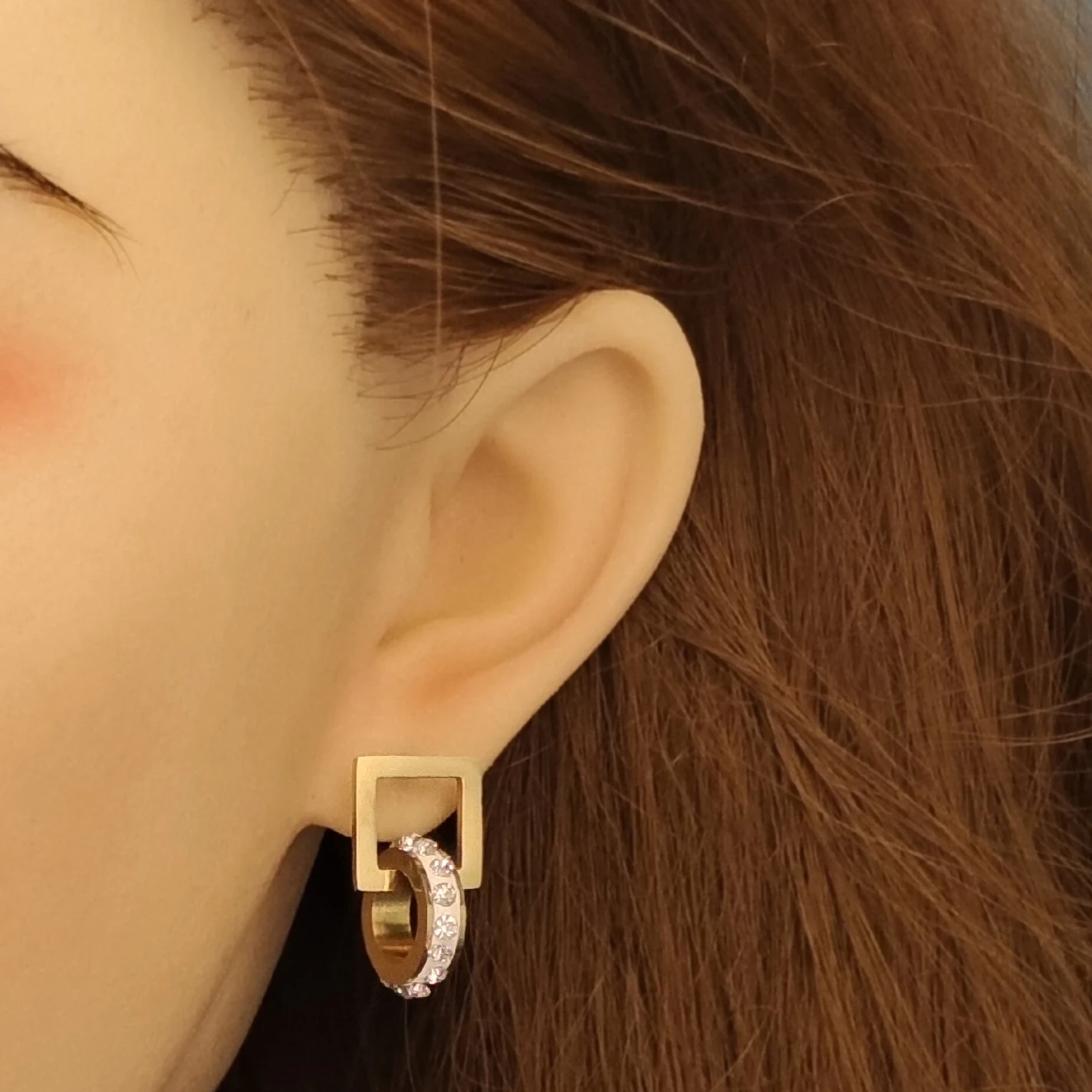 

Элегантные минималистичные геометрические квадратные круглые серьги-гвоздики с блестящими стразами, повседневная одежда, высококачественные простые модные женские украшения