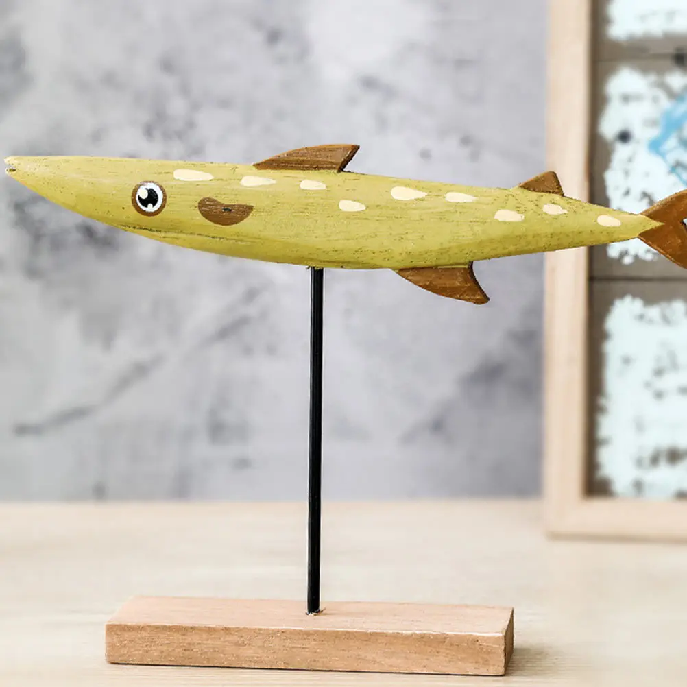 

2Pcs Wooden Fish Ornament Cartoon Home Decor Desktop Adornment Natural Wood Craft Decoration for Kids Room Party