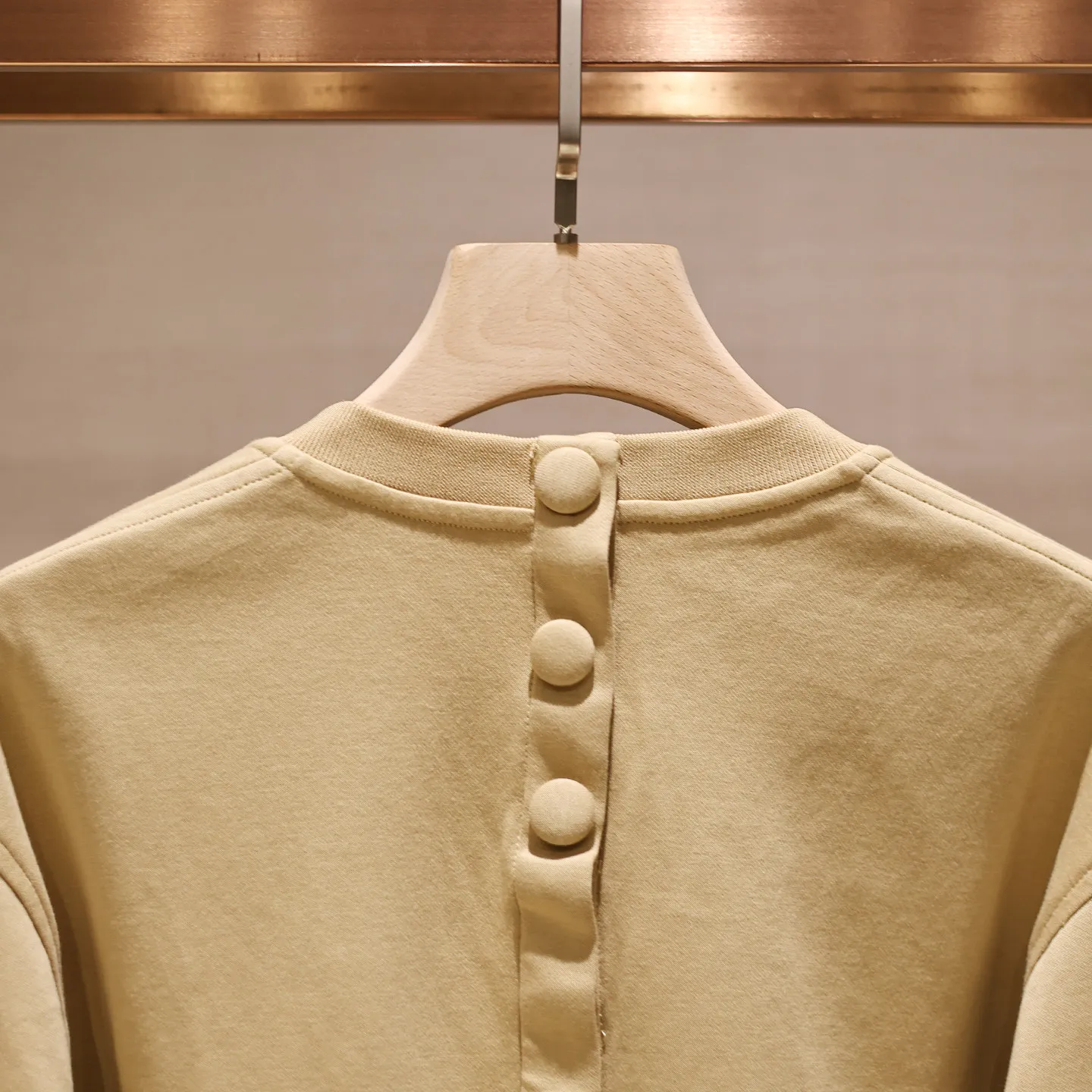 エレレディ スレ ロングスベ ルーズフィット オルト丈 エイジディフュージョン スウェットシャツ レディース ファッション 春 2026 デザインセンセーション