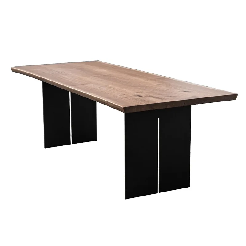 Steunframe van massief koolstofstaal met tafelpoten