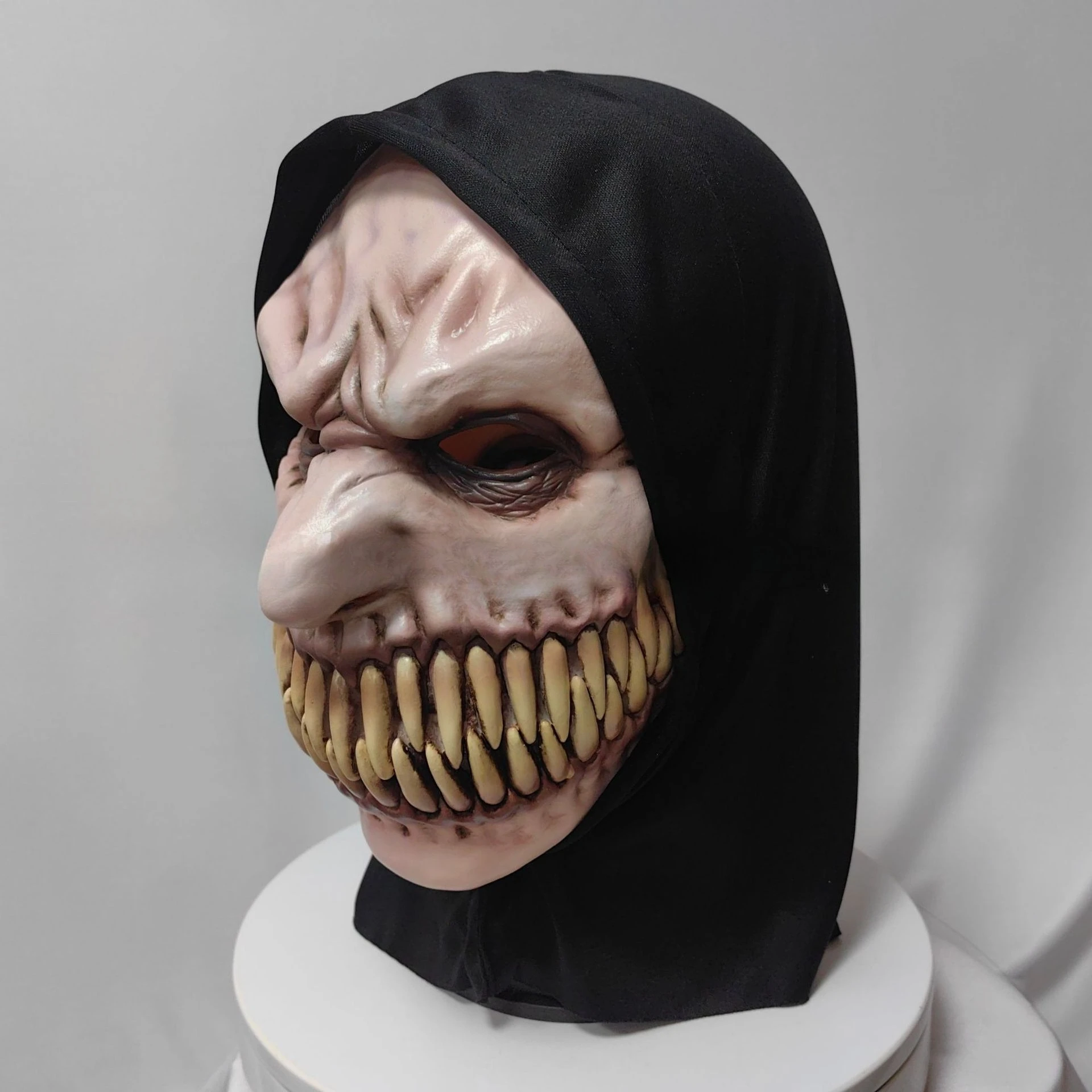 Maska Diabła Uśmiechniętego Lateksowa Maska Nakrycie Głowy Straszny Nawiedzony Dom Dowcip Halloween Party Cosplay Kostium Rekwizyty Akcesoria