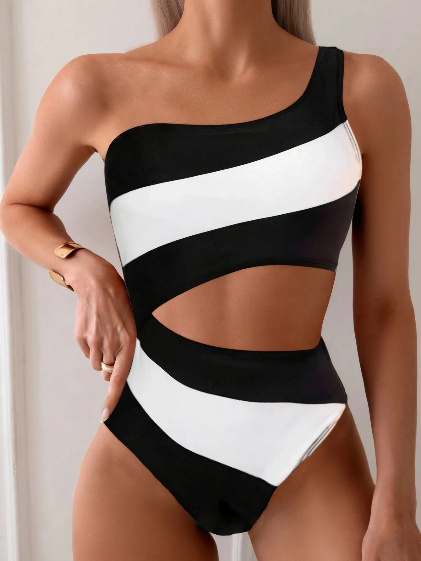 Sexy One Shoulder One Piece Swimsuit Swimwear Women's Bodysuit Female Body Bathing Suit for Pool Beachwear Jumpsuit Outfit