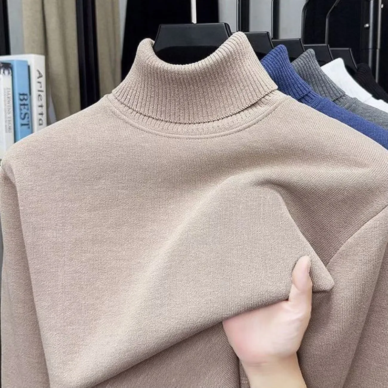 Variant: [no velvet] camel color