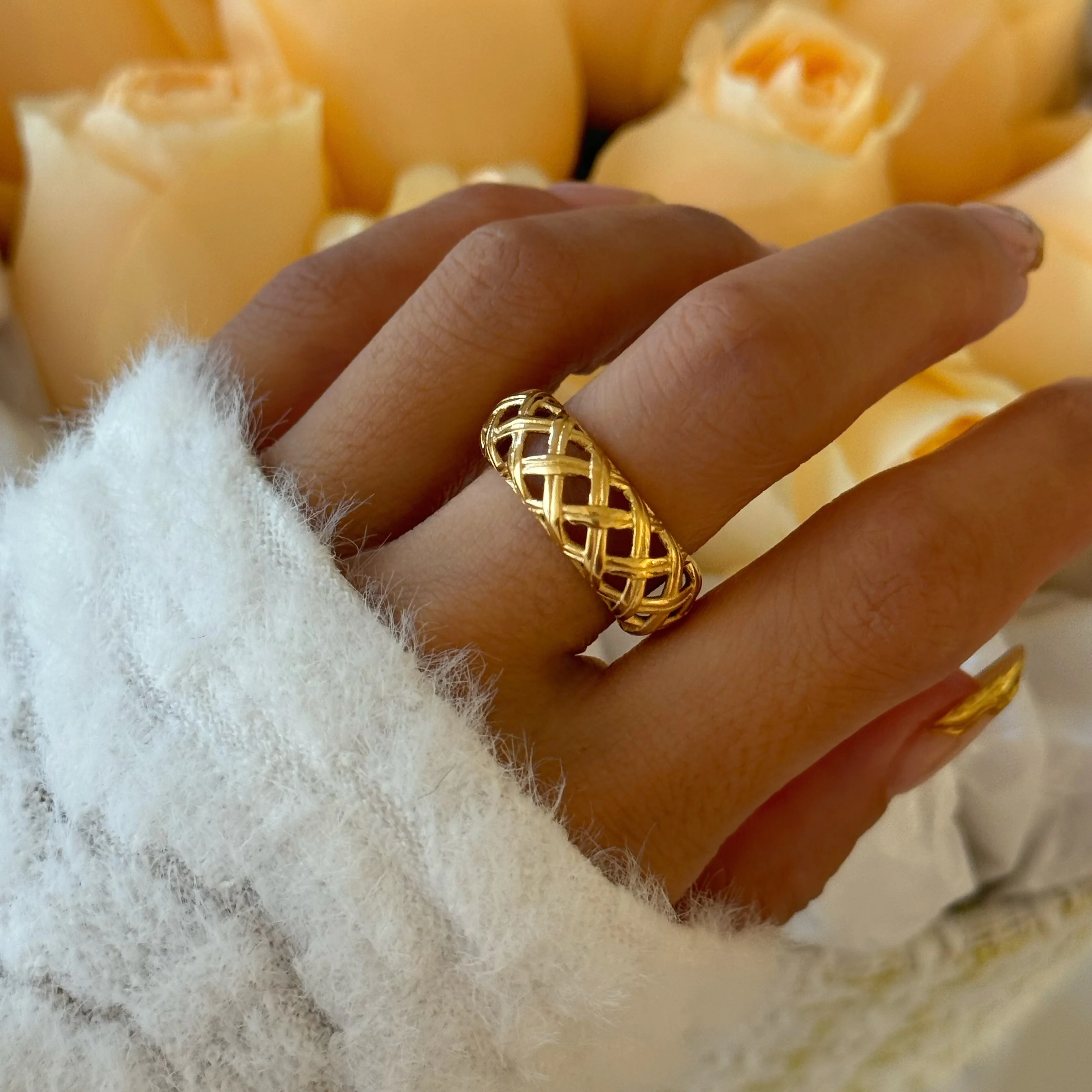 

DASEIN New Ins Trendy Gypsy Hollow Weave Basket Ring 18k PVD Gold Plated Stainless Steel Unique Design Jewelry Valentines Gift