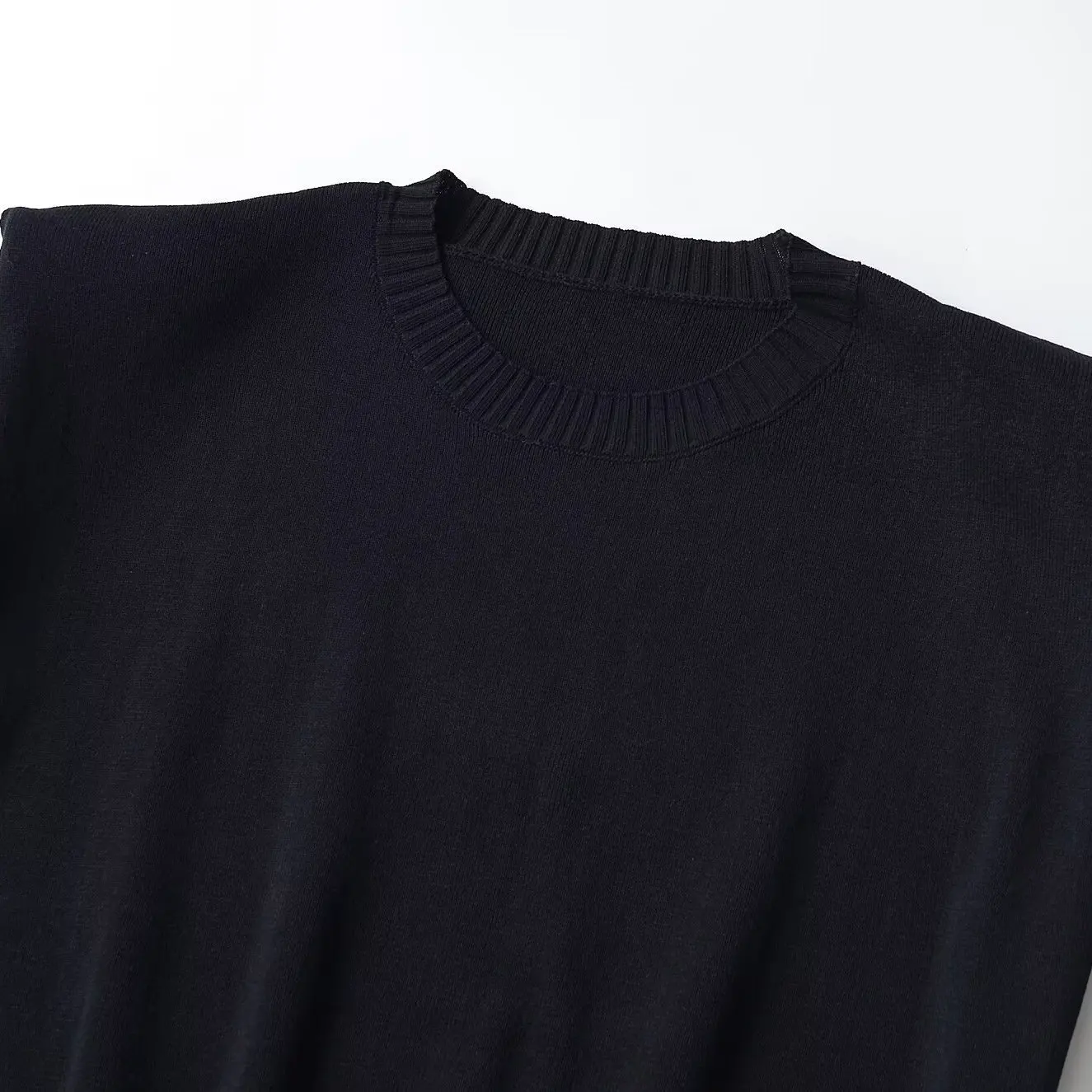 KASLEAD New Women's Casual Knitted Top Shoulder Pads round Neck Sleeveless Summer Fashion Polyester Fiber Loose Fit Style