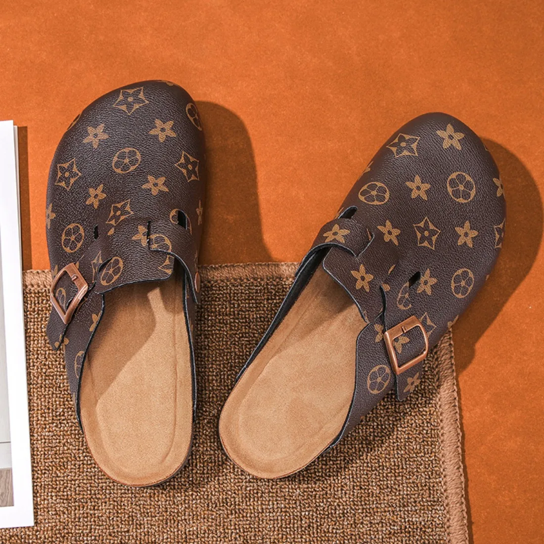 

Новые женские ретро-полутапочки Baotou 2025 года, универсальные повседневные туфли без каблука, модные мужские шлепанцы