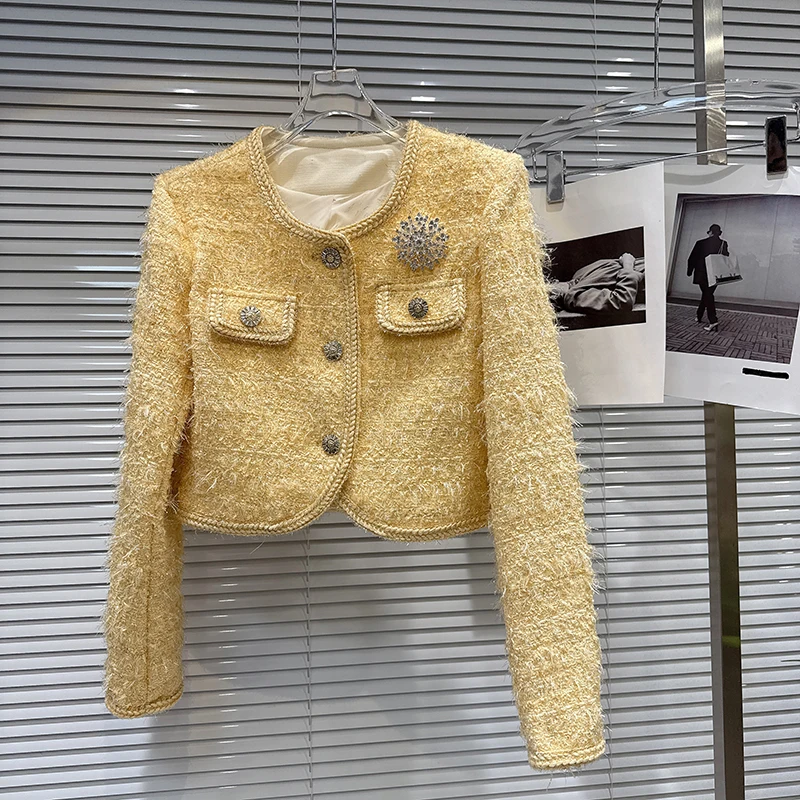 2025 Winter New French Style Round Neck Knitted Coarse Fleece Down Short Jacket Women Fashionable and Elegant Commute Coat