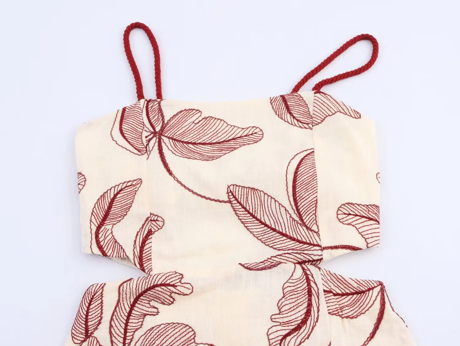 콘달라 가을 여성 우아한 자수 캐미 드레스 슬림 웨이스트 홀로우 아웃 미디 드레스 2025 여름 가을 패션 휴가 섹시 드레스