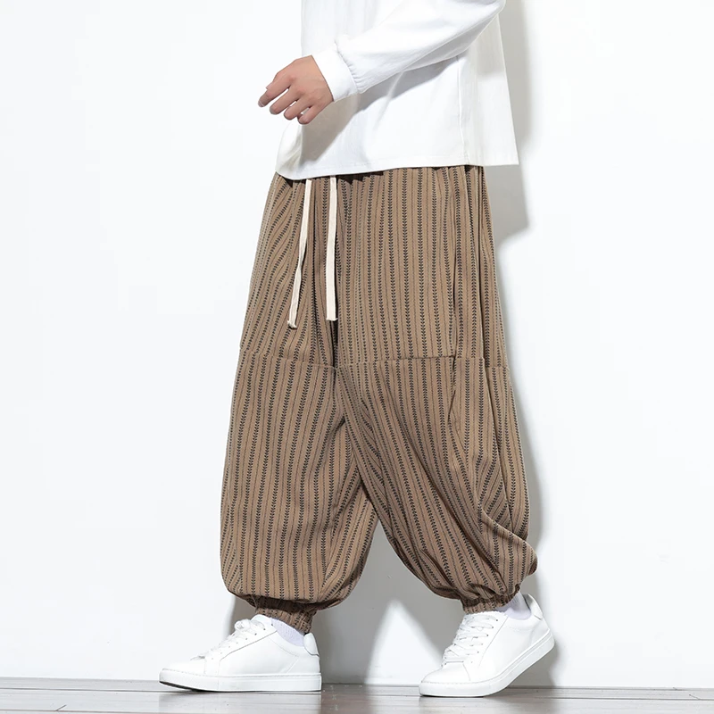 

2025 Autumn Men Striped Corduroy Pants Men Jogger Vintage Lantern Pants Men Y2K High Streetwear Trousers Korean Loos Pants