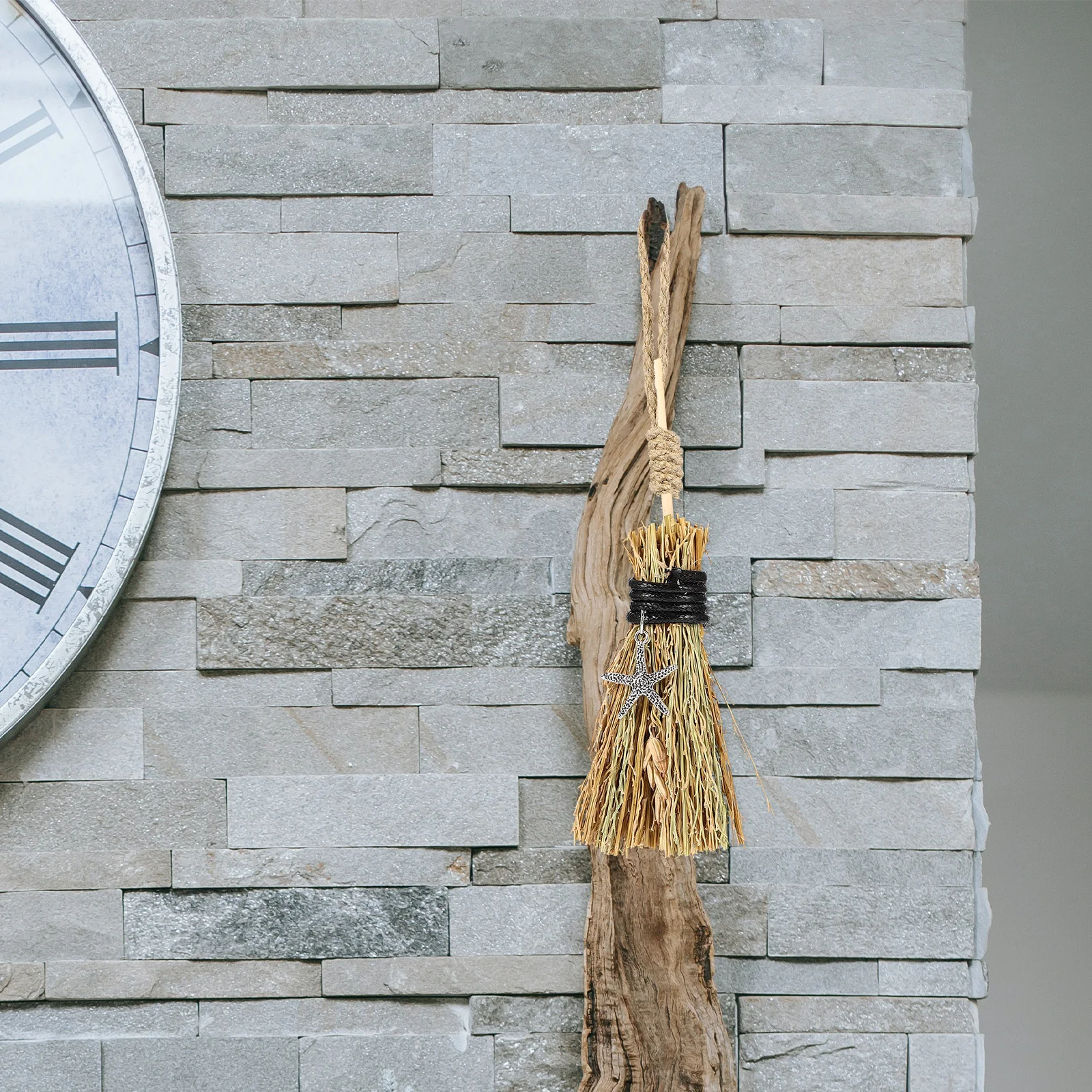 2 قطعة المعلقات مكنسة هالوين الحرف زينة سحر حلي معلقة لوازم الحفلات ديكور صور الدعائم