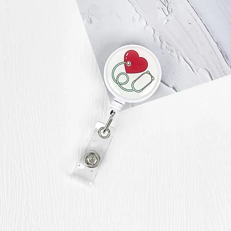 Retrátil Badge Reels para Enfermeiros e Médicos, Padrão Kawaii Cartoon, Uniforme Clipes de Bolso, Titular do cartão de trabalho, Suprimentos Hospitalares