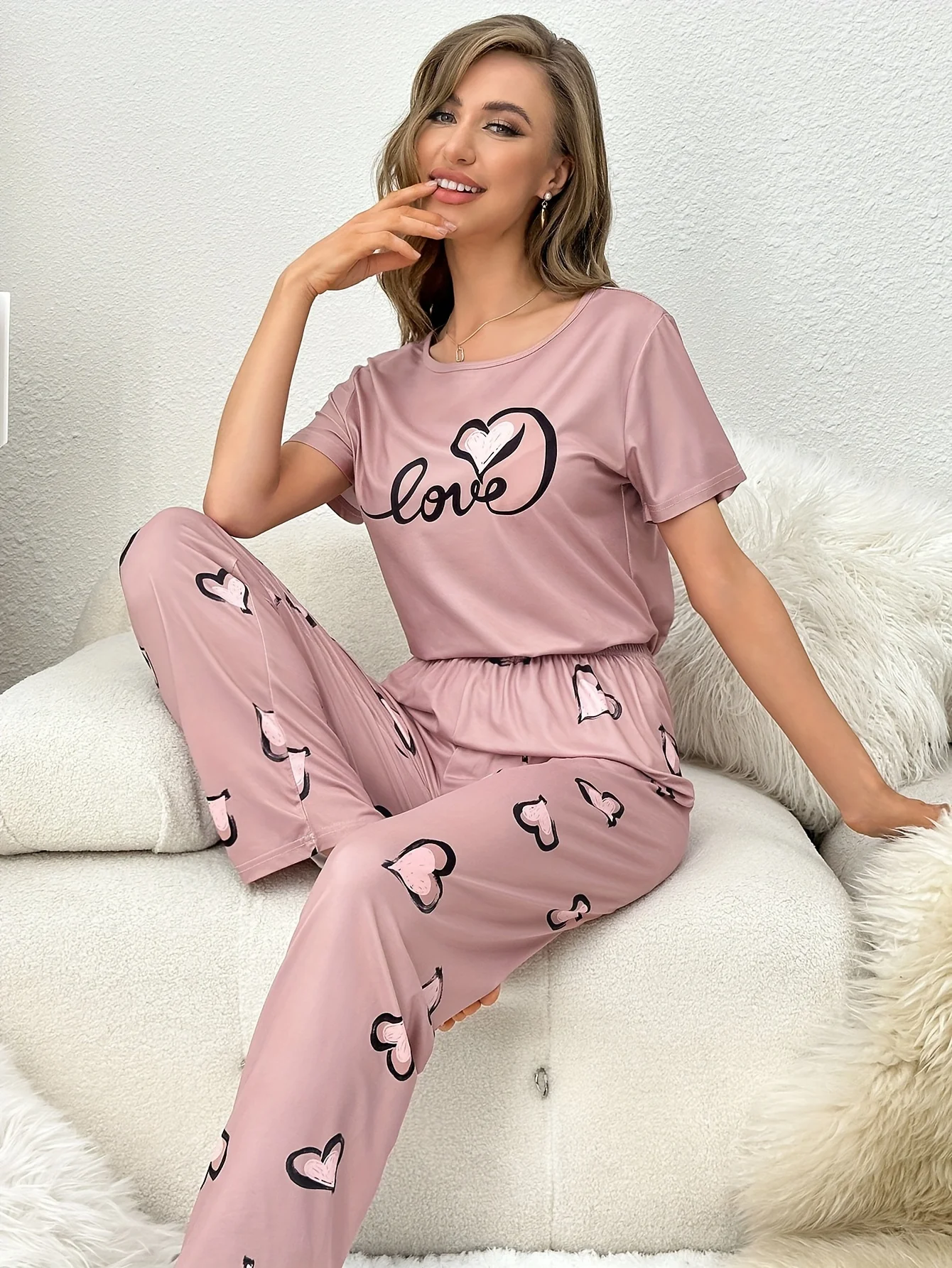 Women\'s pajamas set Short sleeve T-shirt and trousers Comfortable soft breathable home wear