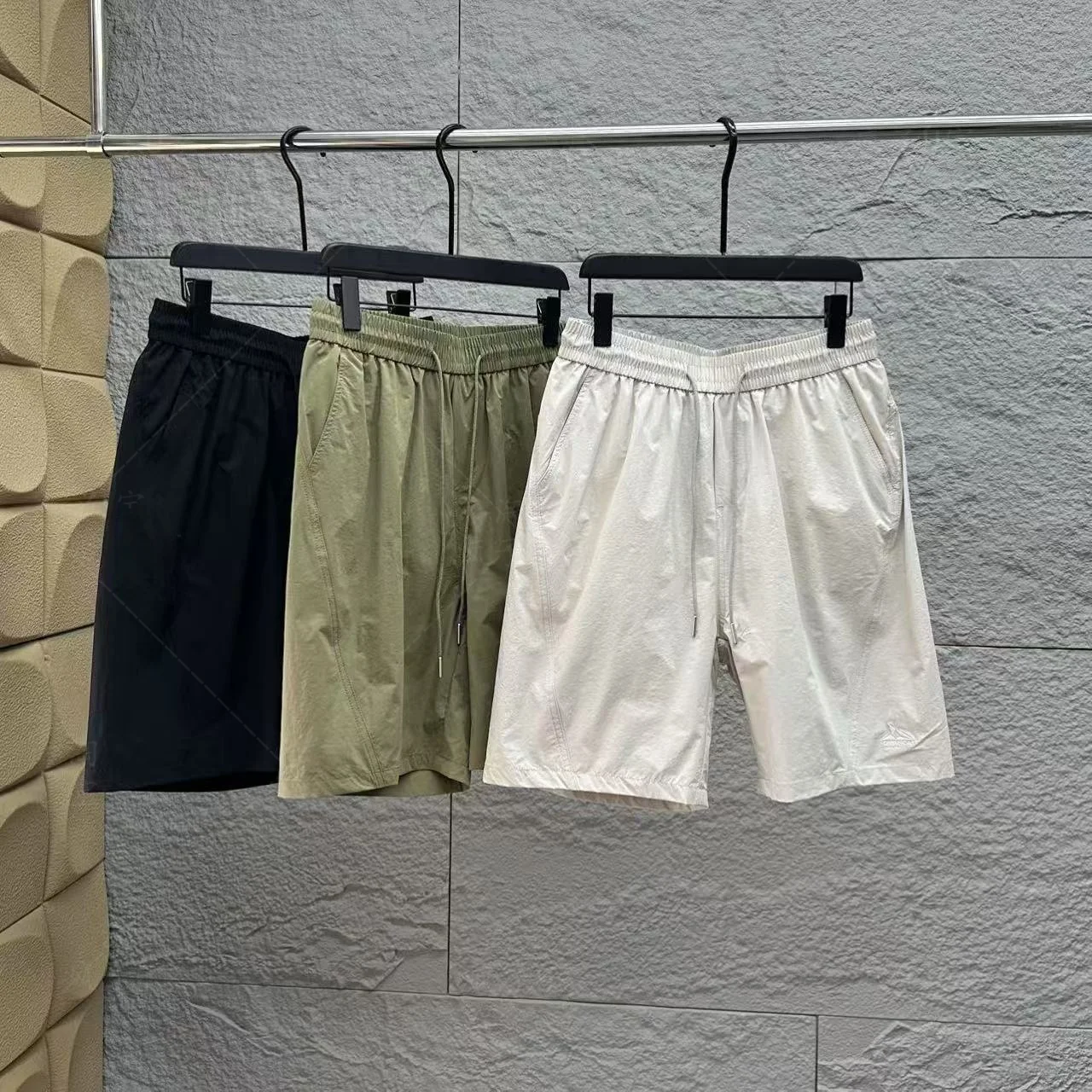 

Functional Lightweight Dry Qui Dry Outdoor Men's Summer Sport Casual orts Breathable Elastic Comfortable Five-Quarter Length