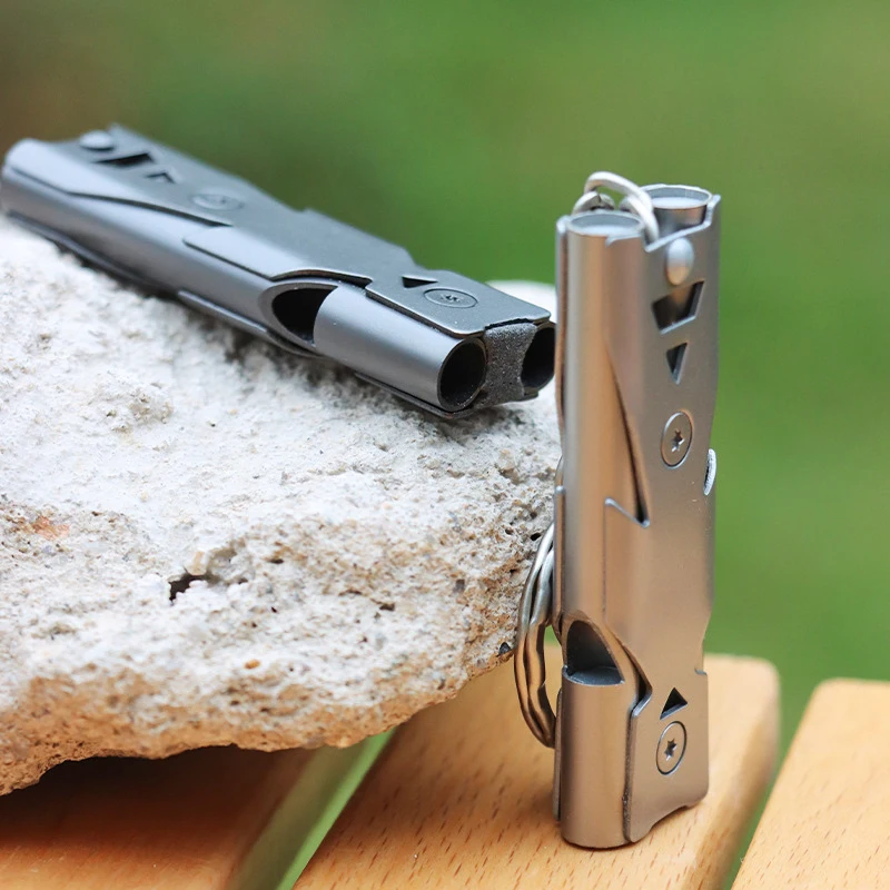 Silbato de emergencia, silbato de doble tubo, llavero colgante, alto decibelio, portátil, supervivencia al aire libre, herramienta de emergencia para acampar