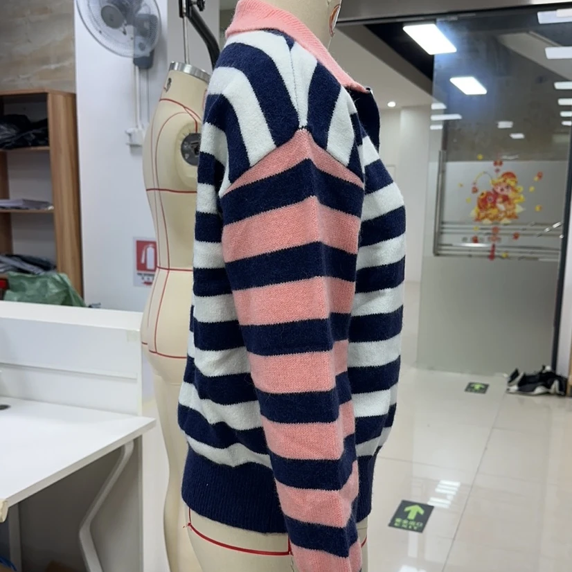 

Vintage Women Striped Sweater Loose Contrast Lapel V Neck Long Sleeve Pullover Knit Tops Casual Winter Fall Clothes