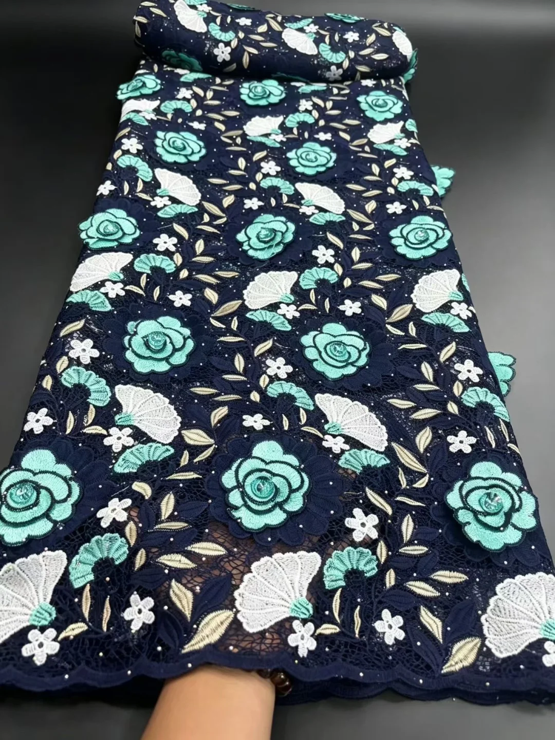 Embroidery Rose - 5 Yards Wasserlöslicher Spitzenstoff, 3D Türkis-Rose-Weißer