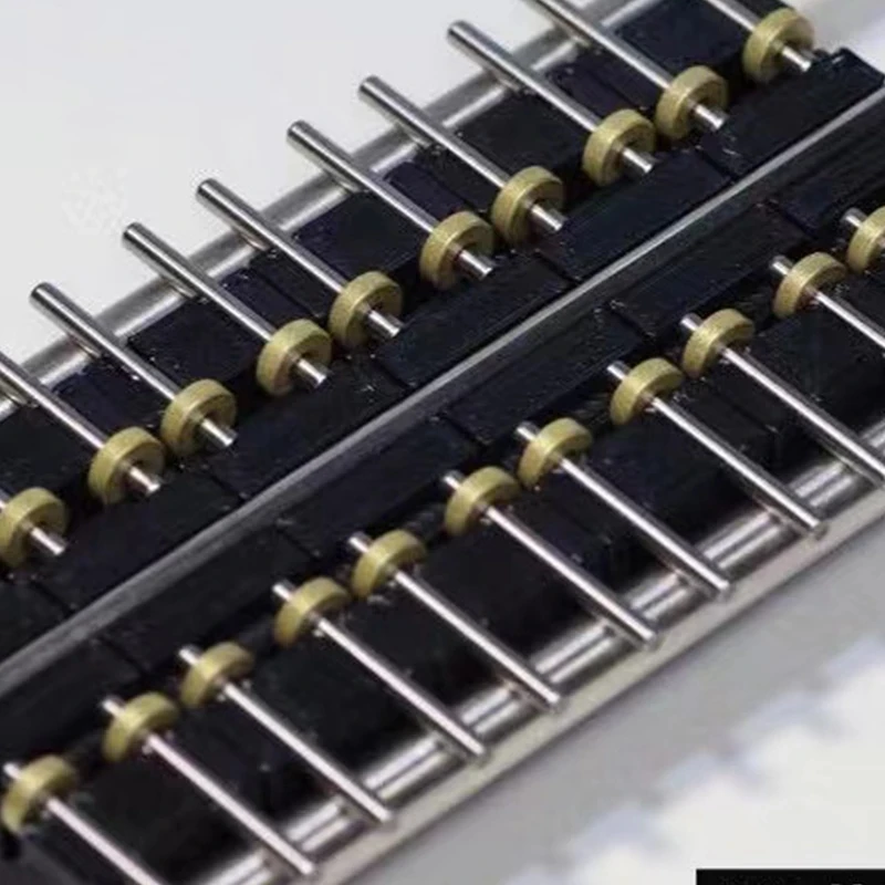 Ho Scale Train Track Model Accessories with Rollers