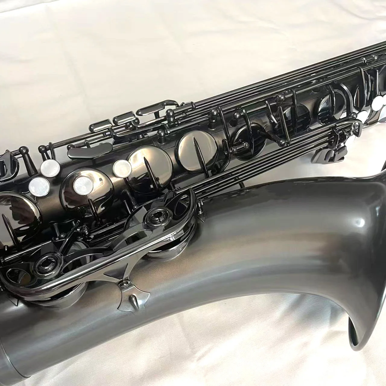 Higher Quality Tenor Saxophone Yellow Brass Material Light Matt Nickel Plated Body and Key Saxophone